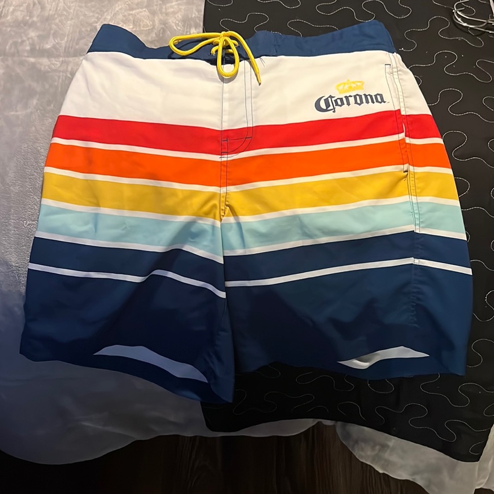 Corona swim shorts 36/38